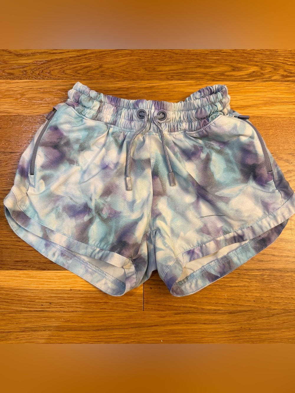 Athleta Girl All Play 3” Shorts in Blue/Purple/Gray Tie-Dye - Size M/8-10